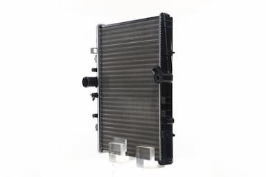 Radiators, Motora dzesēšanas sistēma MAHLE CR 883 000S 3