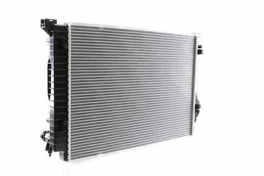 Radiators, Motora dzesēšanas sistēma MAHLE CR 424 000S 5