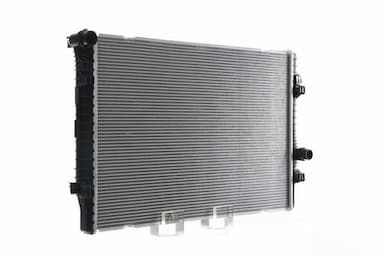 Radiators, Motora dzesēšanas sistēma MAHLE CR 811 000S 8