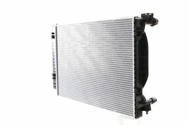 Radiators, Motora dzesēšanas sistēma MAHLE CR 424 000S 7