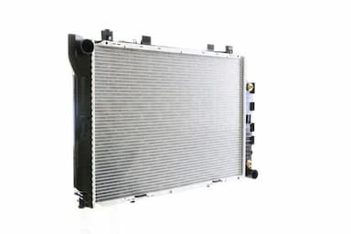 Radiators, Motora dzesēšanas sistēma MAHLE CR 246 000S 8