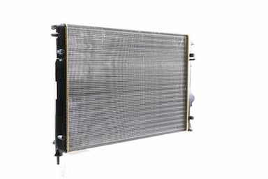 Radiators, Motora dzesēšanas sistēma MAHLE CR 493 000S 6