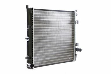 Radiators, Motora dzesēšanas sistēma MAHLE CR 557 000S 8