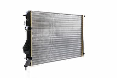 Radiators, Motora dzesēšanas sistēma MAHLE CR 493 000S 10