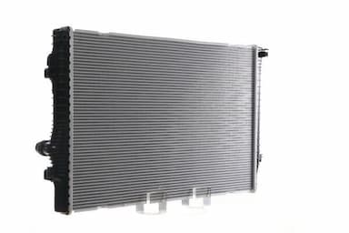 Radiators, Motora dzesēšanas sistēma MAHLE CR 811 000S 4