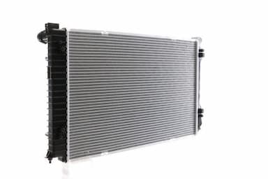 Radiators, Motora dzesēšanas sistēma MAHLE CR 842 000S 5