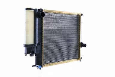 Radiators, Motora dzesēšanas sistēma MAHLE CR 330 000S 9