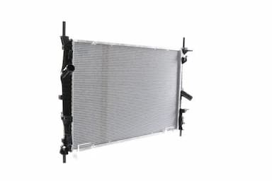 Radiators, Motora dzesēšanas sistēma MAHLE CR 1370 000S 9