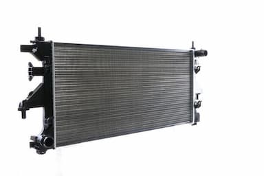 Radiators, Motora dzesēšanas sistēma MAHLE CR 886 000S 10