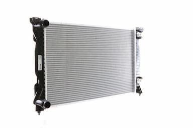 Radiators, Motora dzesēšanas sistēma MAHLE CR 484 000S 8