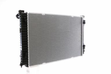 Radiators, Motora dzesēšanas sistēma MAHLE CR 830 000S 5