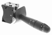 Slēdzis uz stūres statnes